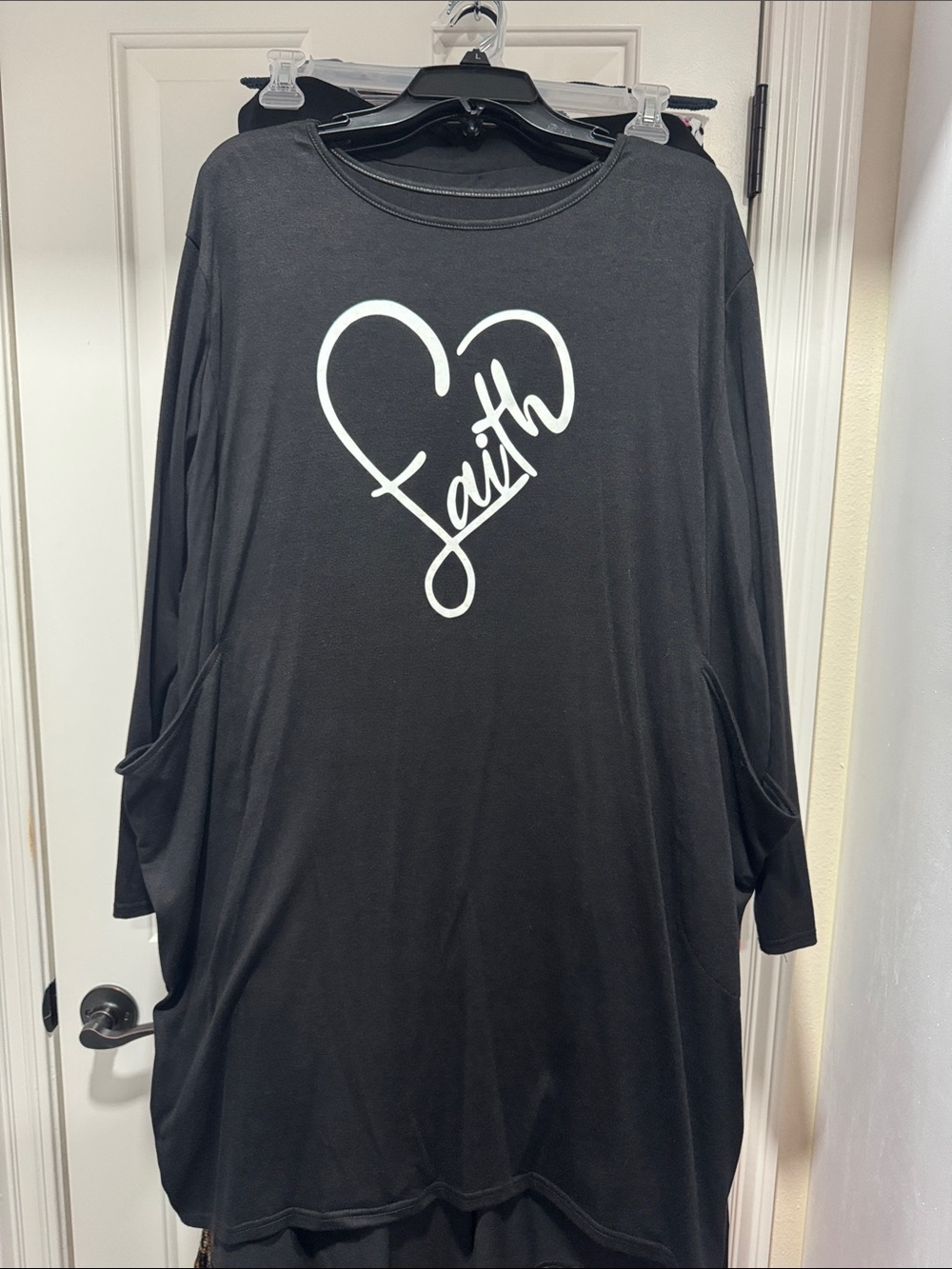 Faith Heart Graphic Black Tunic